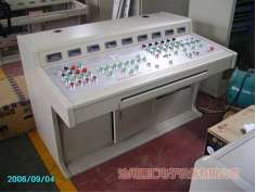 操作臺(tái)、控制臺(tái)19